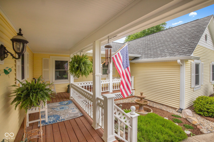 Listing Image 10