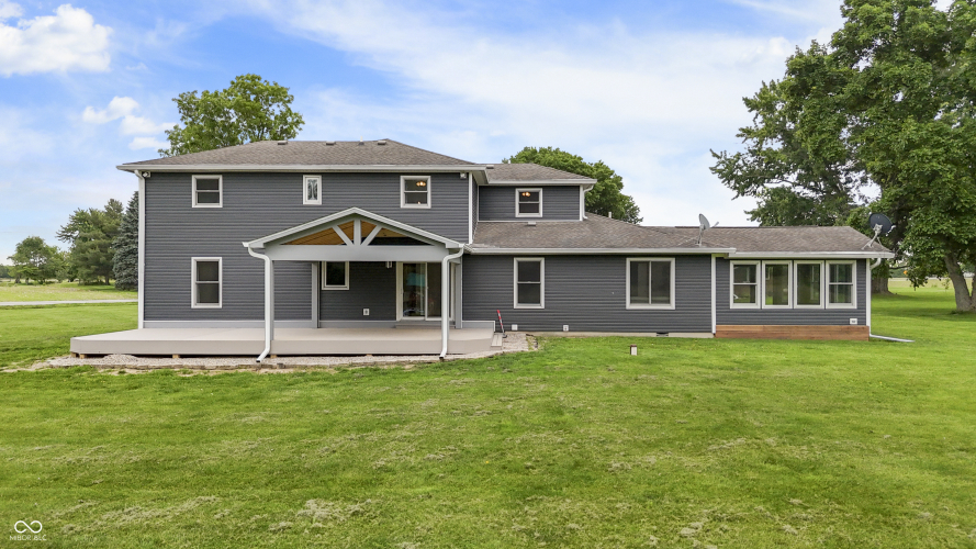 Listing Image 8