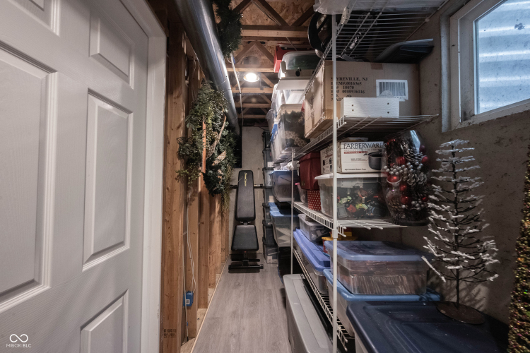 Listing Image 53