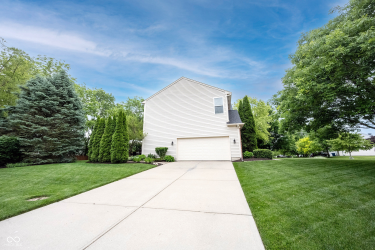 Listing Image 54