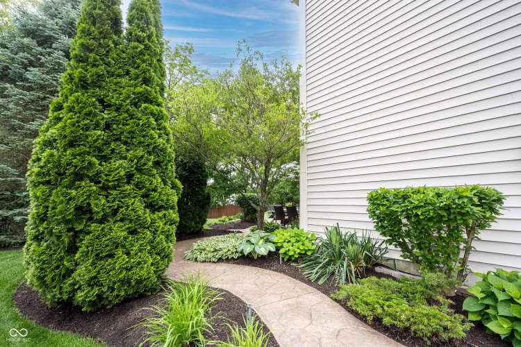 Listing Image 55