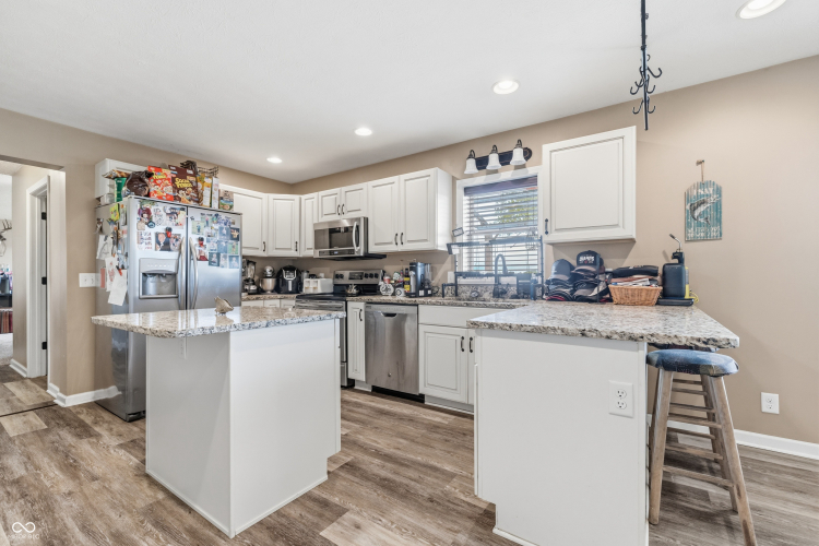 Listing Image 13