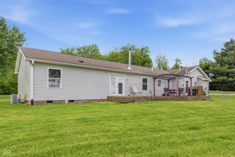 Listing Image 37