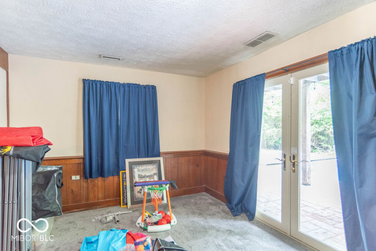 Listing Image 41