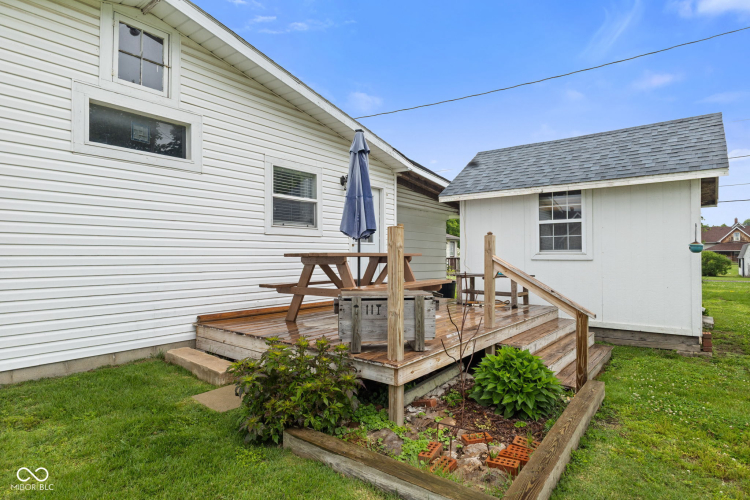 Listing Image 3