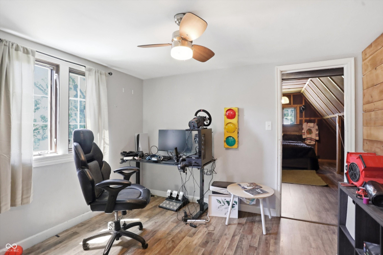 Listing Image 21
