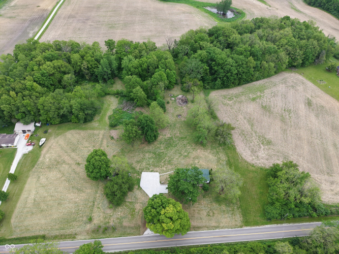 Listing Image 11