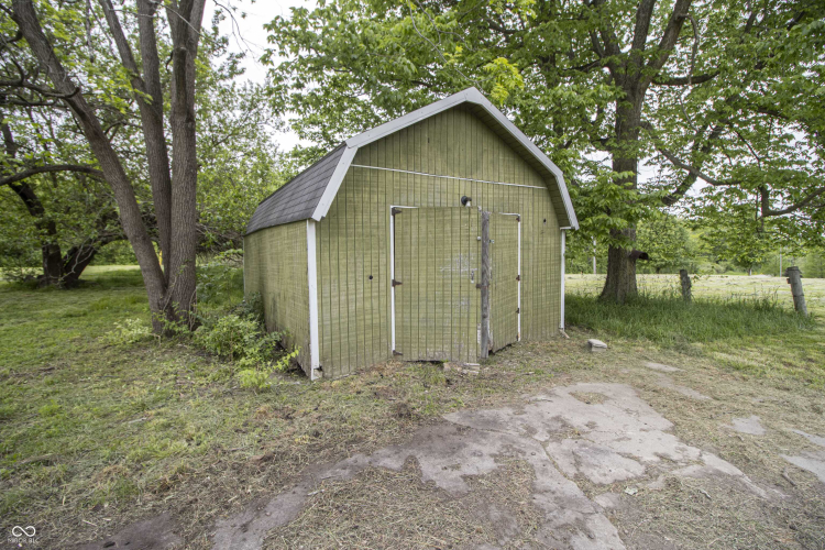 Listing Image 9
