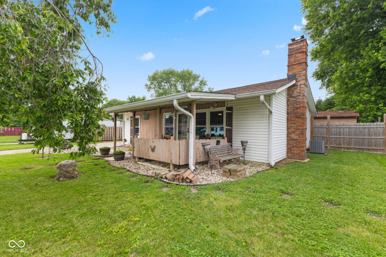 Listing Image 24