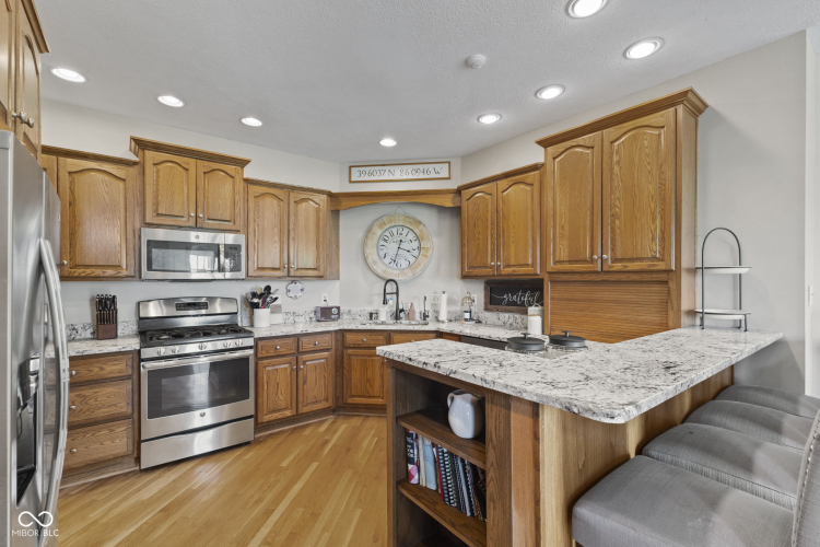 Listing Image 18