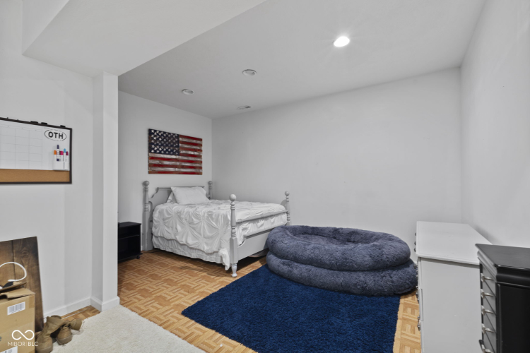 Listing Image 53