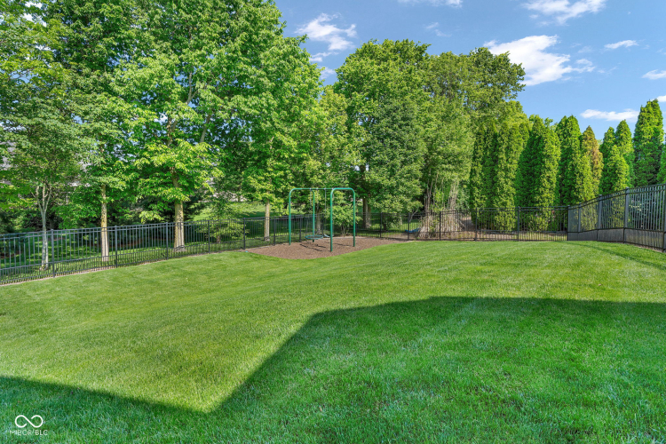 Listing Image 82