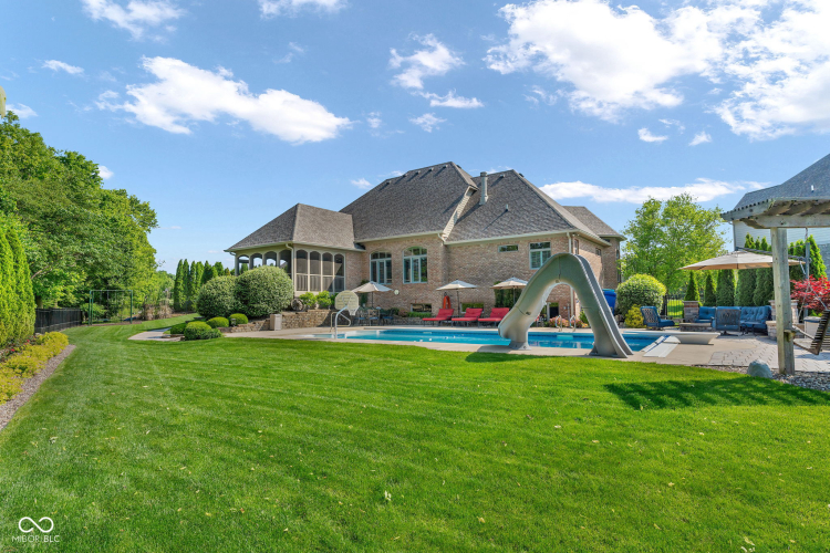Listing Image 89
