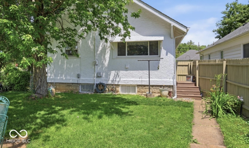 Listing Image 5