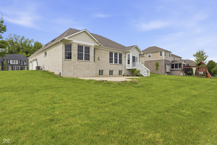 Listing Image 33