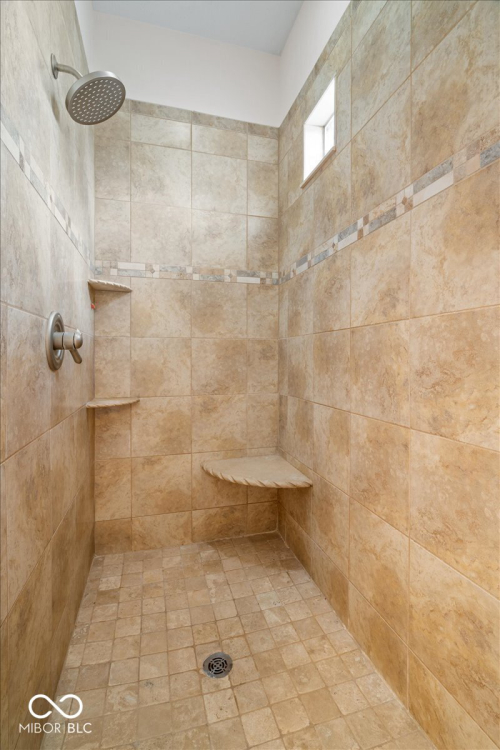 Listing Image 27