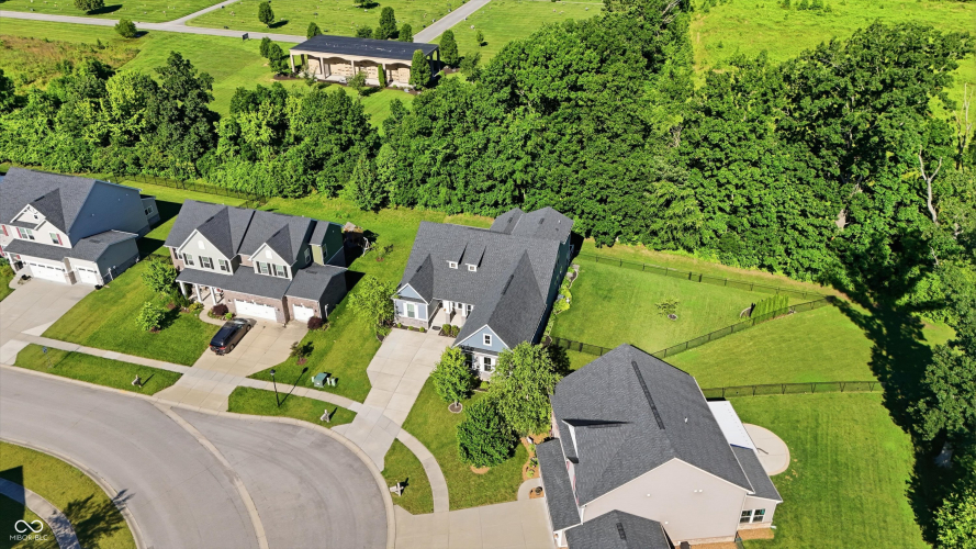 Listing Image 103