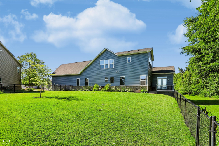 Listing Image 82