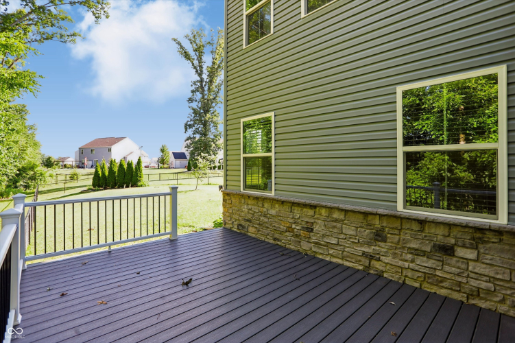 Listing Image 84