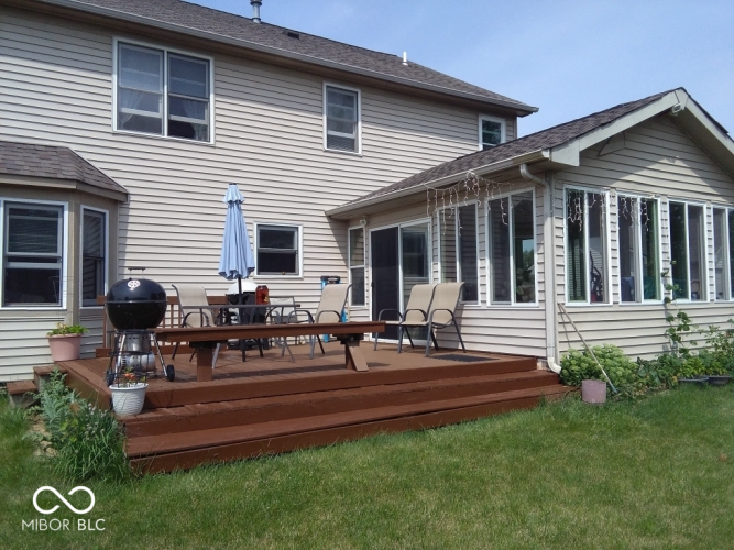 Listing Image 5