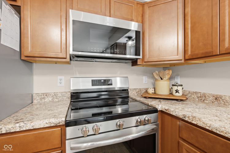 Listing Image 21
