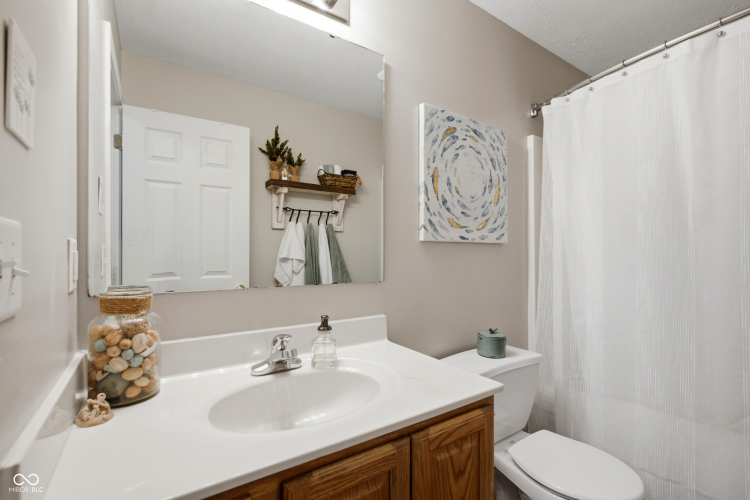 Listing Image 50