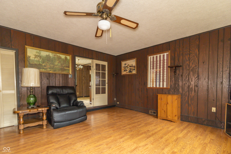Listing Image 29