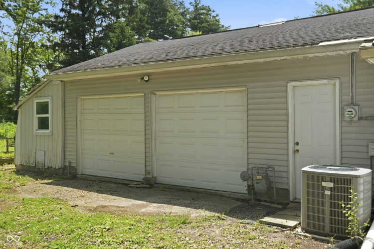 Listing Image 43