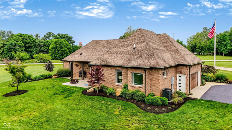 Listing Image 59