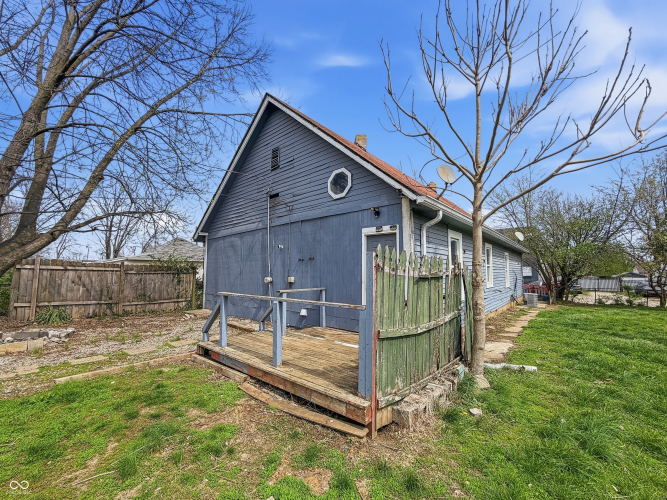 Listing Image 5