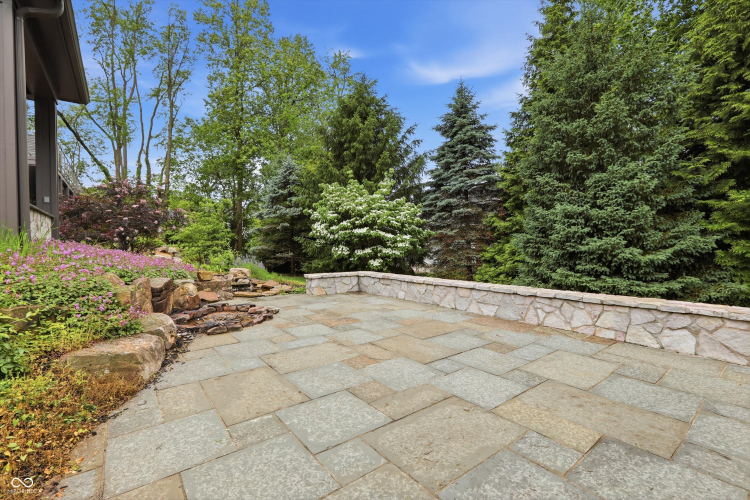 Listing Image 103