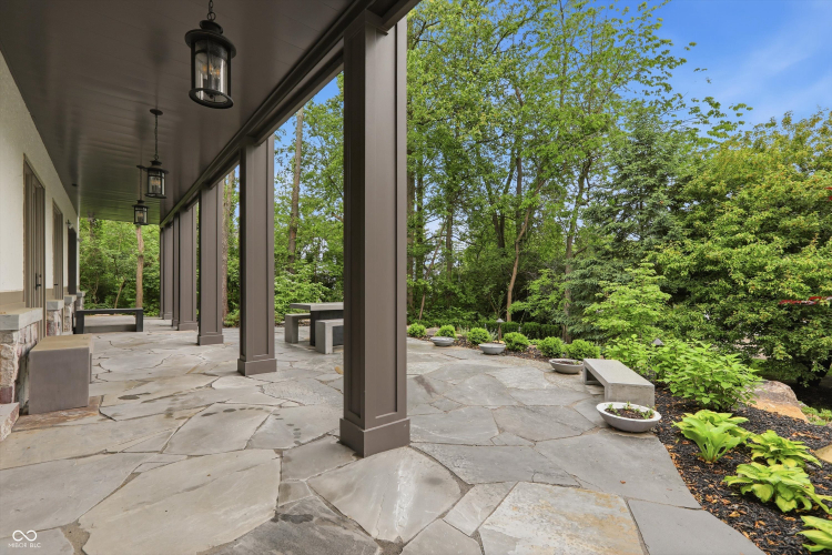 Listing Image 107