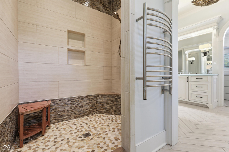 Listing Image 47