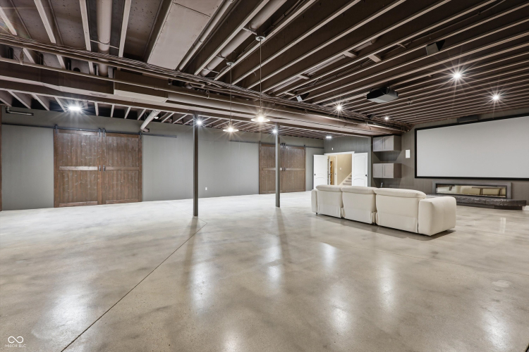 Listing Image 84