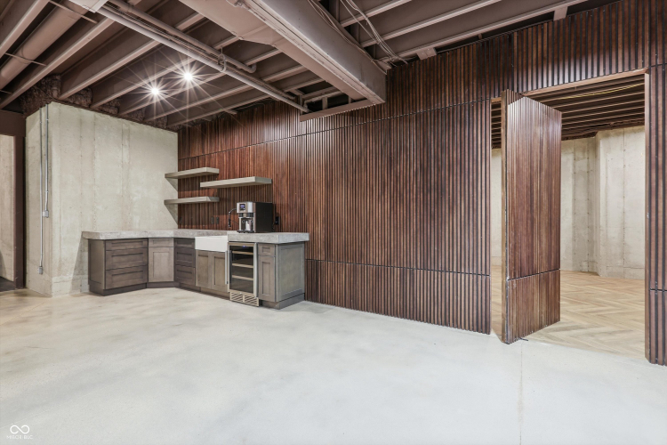 Listing Image 88