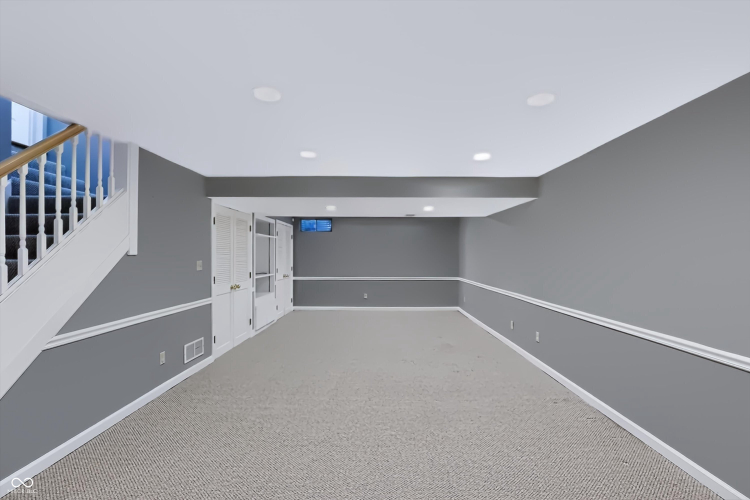 Listing Image 52