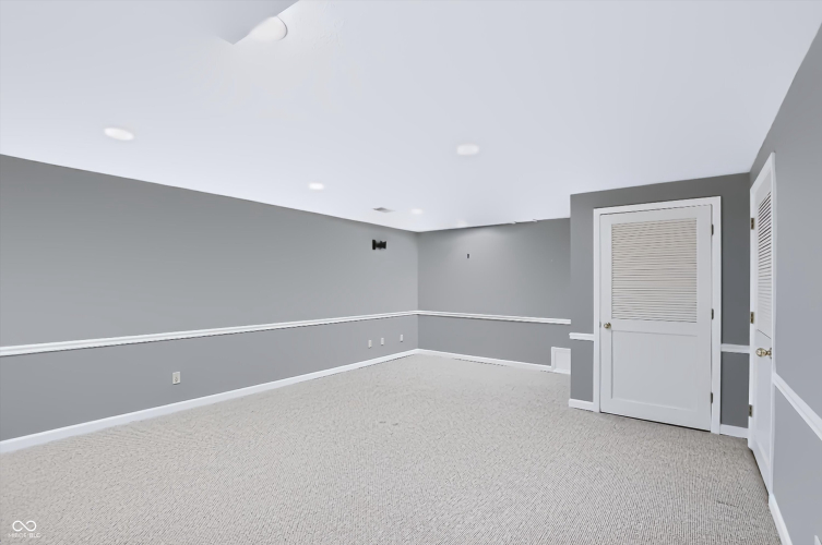 Listing Image 59