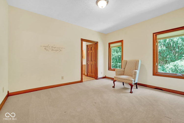 Listing Image 38