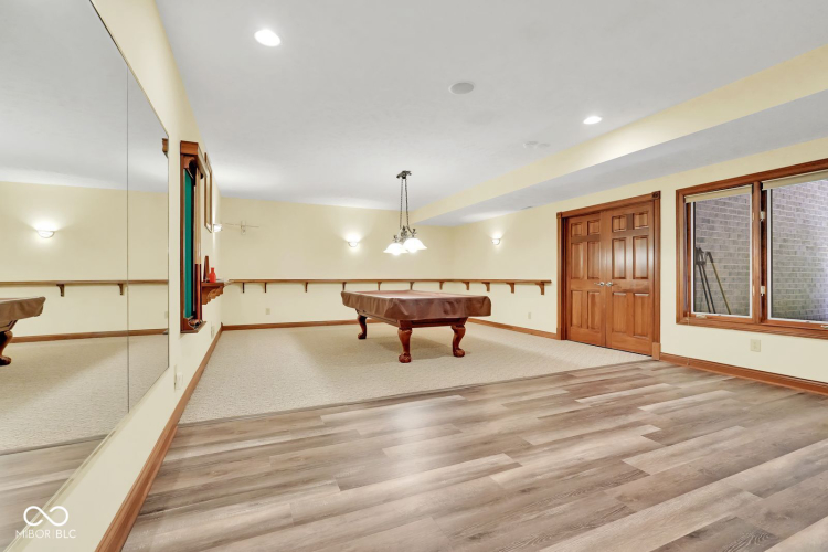 Listing Image 50