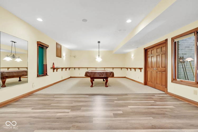 Listing Image 53