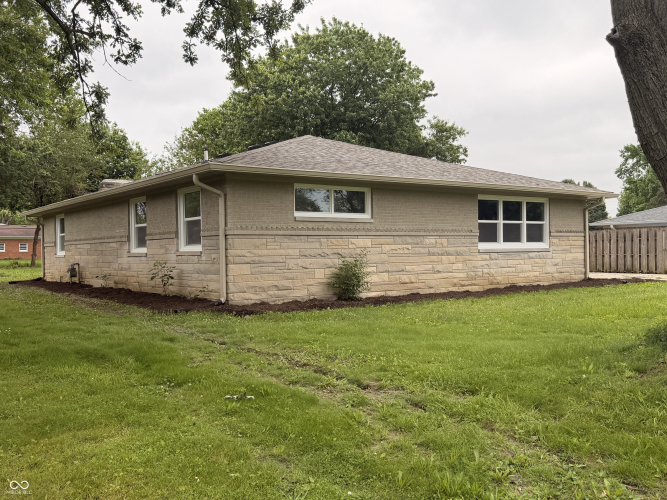 Listing Image 28