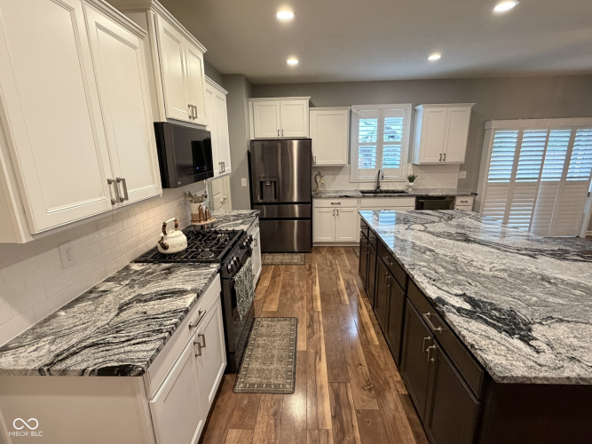 Listing Image 16