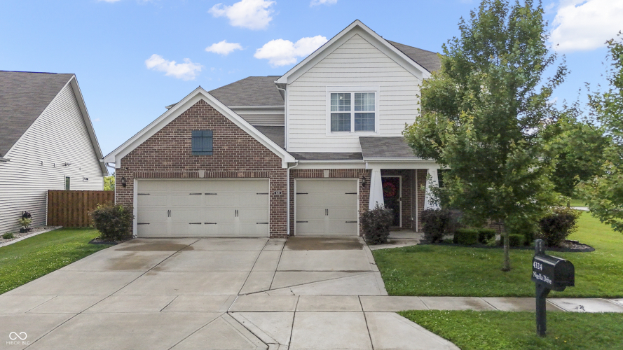 Listing Image 4