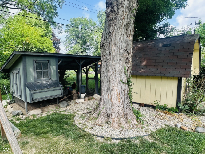 Listing Image 44
