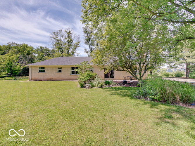 Listing Image 17