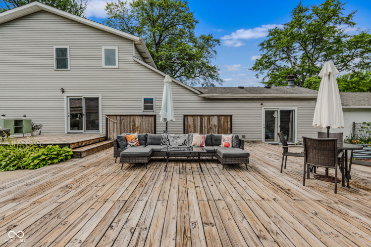 Listing Image 44
