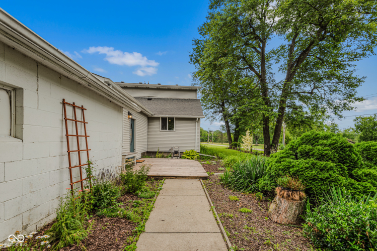 Listing Image 45