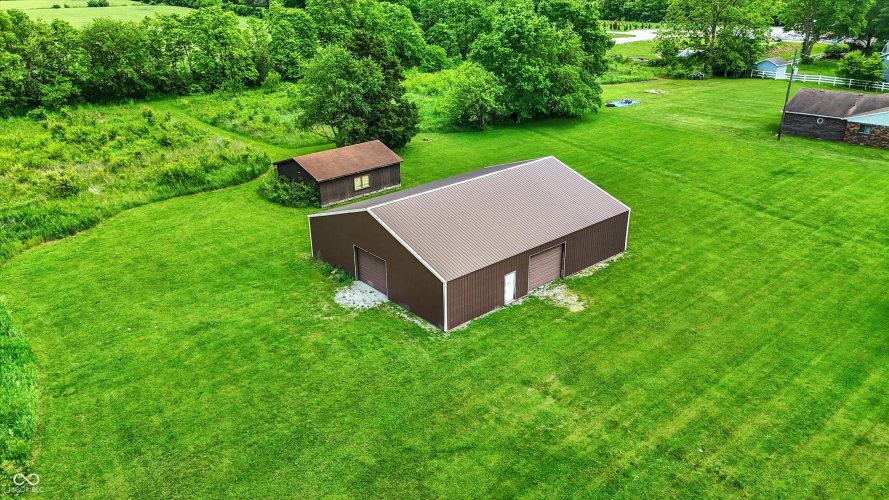 Listing Image 16