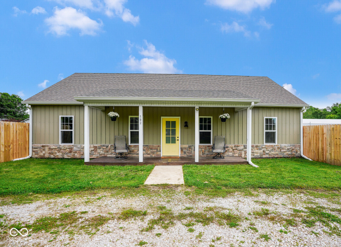 Listing Image 6