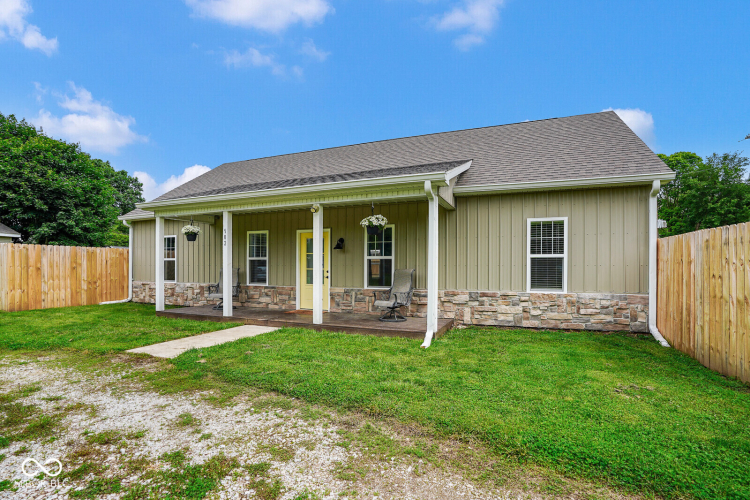 Listing Image 8